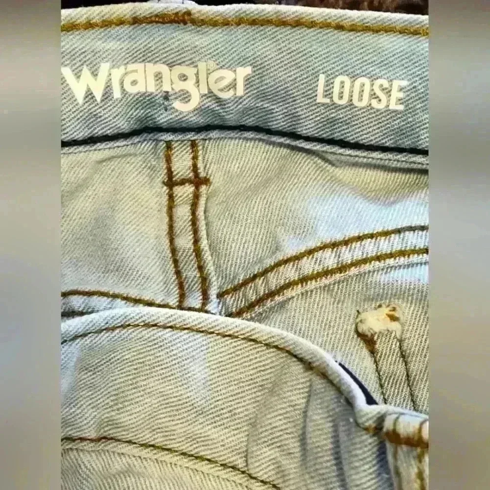 Vintage Wrangler Women's jeans | 100% Cotton | light blue wash | 16/30 waist